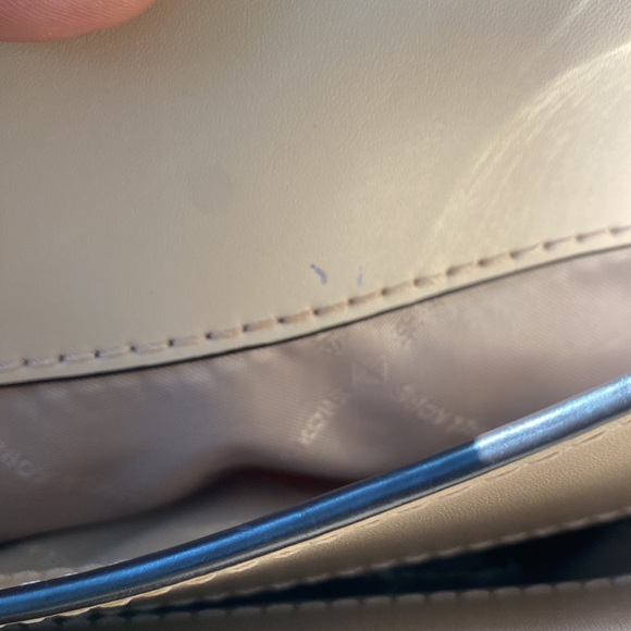 Michael Kors Nicole Large Tote, Previously Owned - Picture 13 of 14